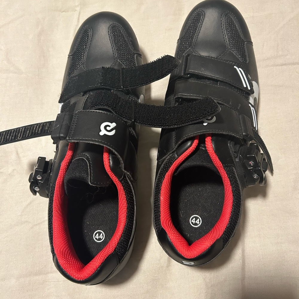 NWOT Peloton Men’s Shoes size 44/10.5